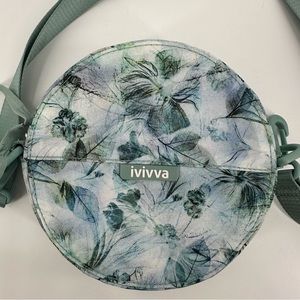 Ivivva Round Floral Crossbody Bag Purse Lululemon Adjustable strap